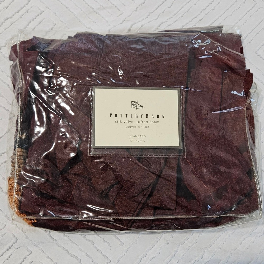 Pottery Barn Silk Velvet Tufted Sham 4 Pillowcases Red Embroidered Border